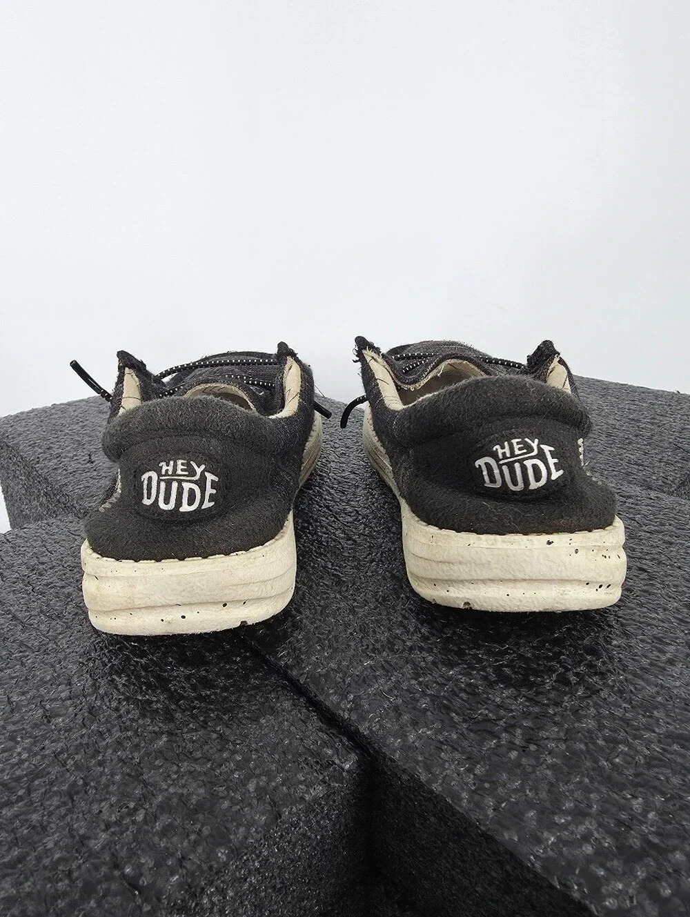Hey Dude Wally Youth Stretch K12 Shoes Black Charcoal Heather Loafers